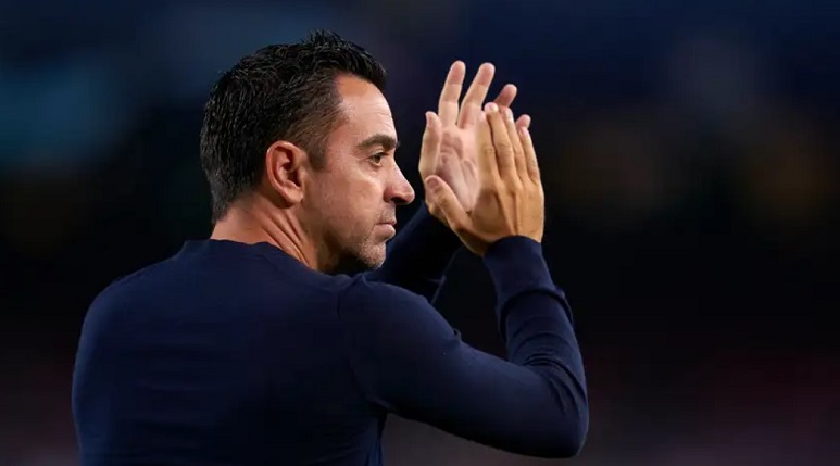 Huấn luyện viên Xavi khen ngợi các học trò sau trận lượt đi