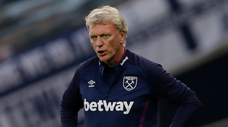 Huấn luyện viên David Moyes cần thay đổi sơ đồ chiến thuật