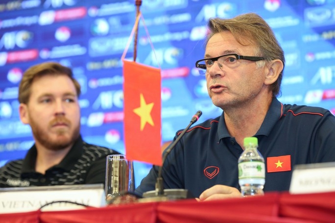 HLV Philippe Troussier được kỳ vọng đem đến làn gió mới cho tuyển Việt Nam