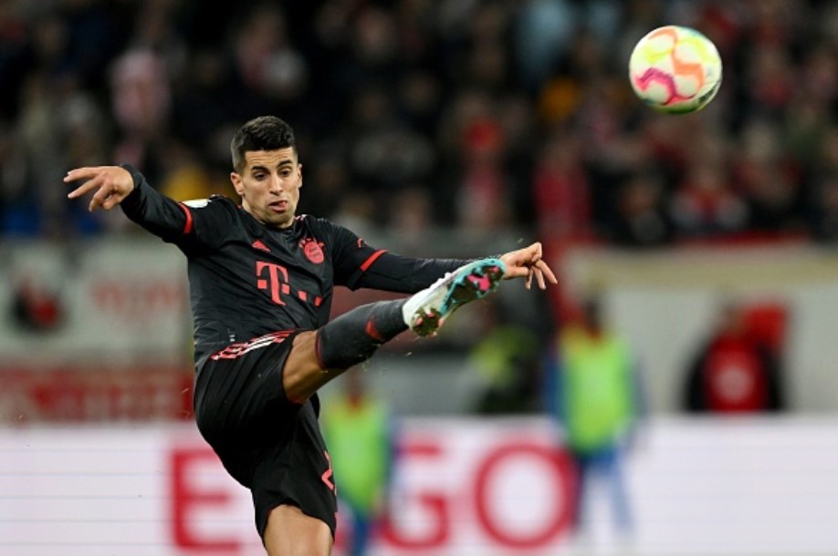 Bayern Munich sớm định đoạt trận đấu trong ngày đầu tiên Joao Cancelo thi đấu