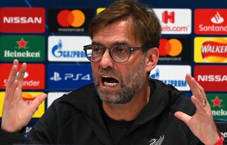 Jurgen Klopp từ chối trả lời một số câu hỏi khi họp báo