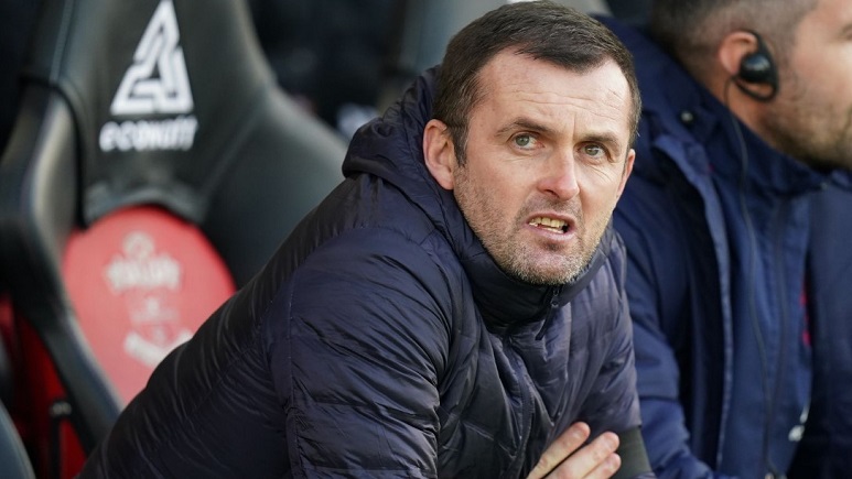 Huấn luyện viên Nathan Jones chính thức bị Southampton sa thải