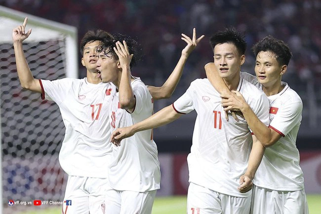 Sự khác biệt về lối chơi giữa U20 Việt Nam và U20 Trung Quốc