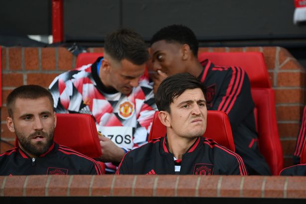 Harry Maguire không còn tự động đá chính cho Man Utd