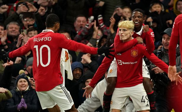 Manchester United đã giành được vị trí của họ trong vòng tứ kết FA Cup