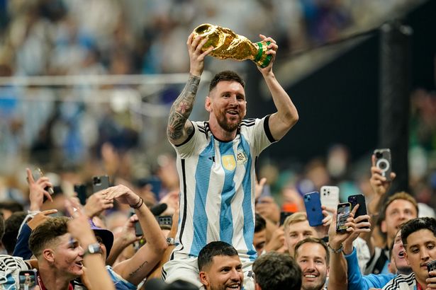 Messi bảo đảm khoảnh khắc trong sự nghiệp của mình bằng cách dẫn dắt Argentina vô địch World Cup