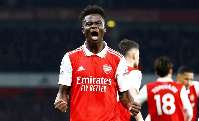 Cầu thủ trẻ tài năng Bukayo Saka thể hiện phong độ tại Arsenal