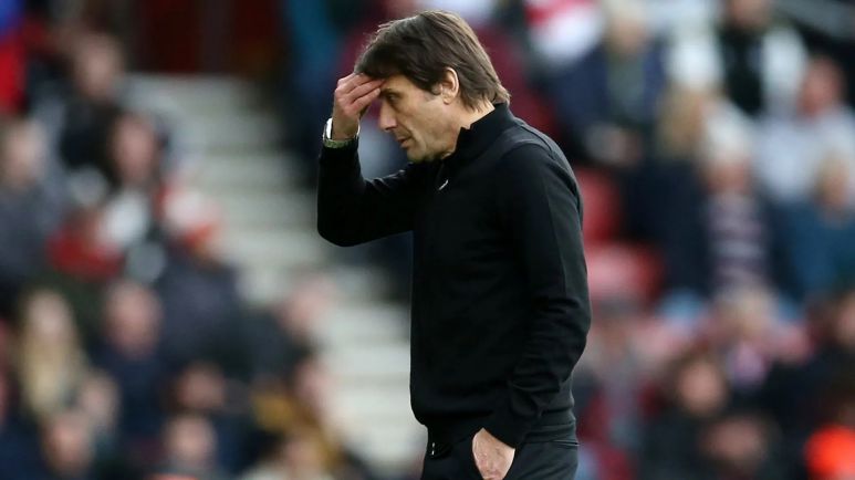 Tottenham đánh rơi chiến thắng cũng là lúc HLV Conte nên ra đi