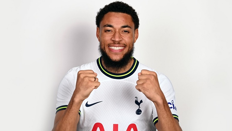 Arnaut Danjuma đến Tottenham theo dạng hợp đồng cho mượn