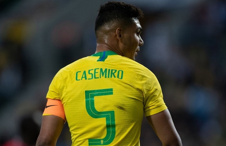 Tiền vệ Casemiro trở thành đội trưởng mới của tuyển Brazil