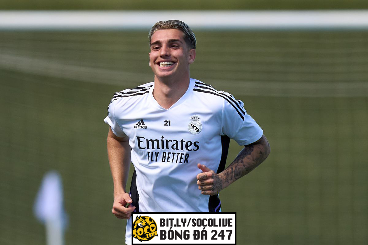 Bayer Leverkusen cho câu lạc bộ Real Madrid Castilla mượn Iker Bravo