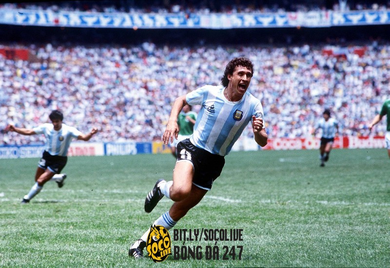 Jorge Burruchaga là một trong những cầu thủ mặc áo số 7 Argentina lên ngôi vô địch World Cup