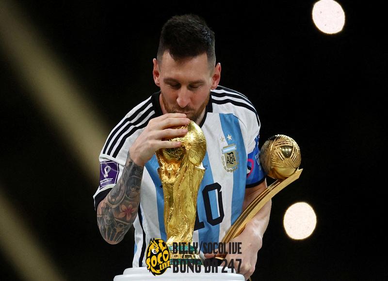 Messi là một cầu thủ bóng đá chuyên nghiệp người Argentina từng lên ngôi vô địch World Cup 2022