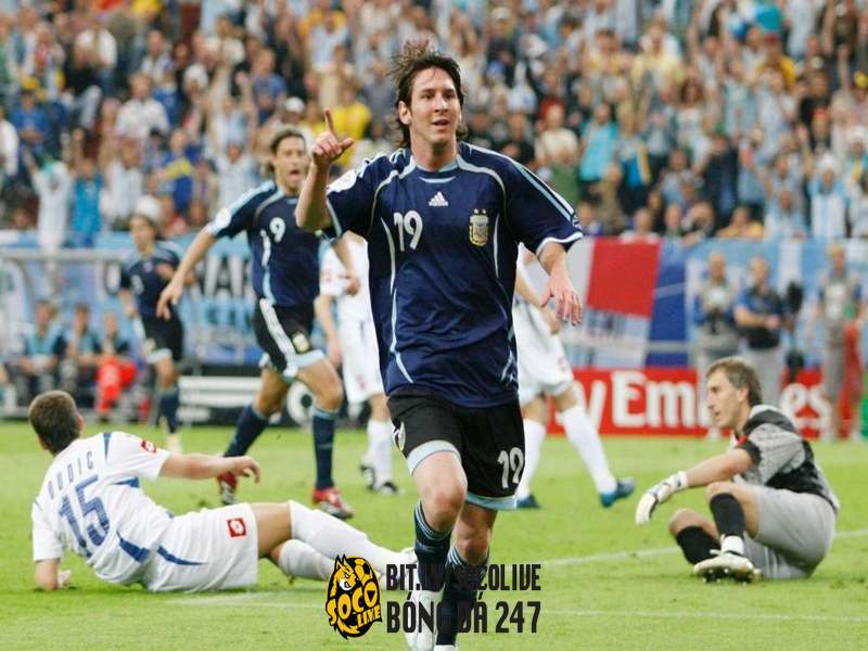 World Cup 2006 là lần đầu tiên Messi ra sân ở giải đấu lớn nhất hành tinh