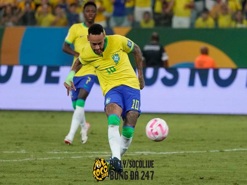 Biệt danh "Tiểu Pele" được dùng để ám chỉ Neymar sẽ là người kế thừa cũng như tiếp nối những thành công của Pele